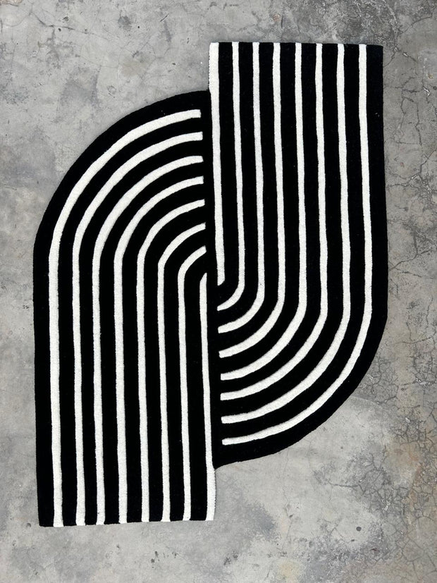 Black & White Geometric Hand-Tufted Wool Rug"